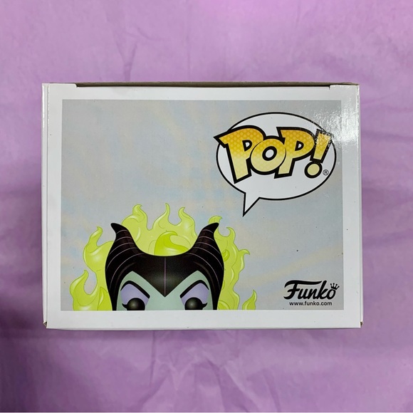Funko Hot Topic Exclusive Disney Villains Maleficent GITD Limited Edition Chase - Picture 5 of 6
